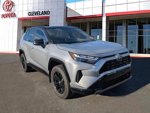 2024 Toyota RAV4 Hybrid SE