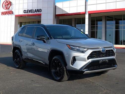 2024 Toyota RAV4 Hybrid SE