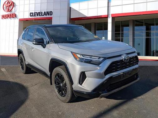 2024 Toyota RAV4 Hybrid SE