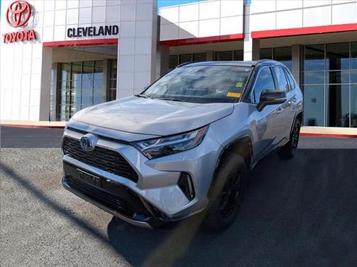 2024 Toyota RAV4 Hybrid SE