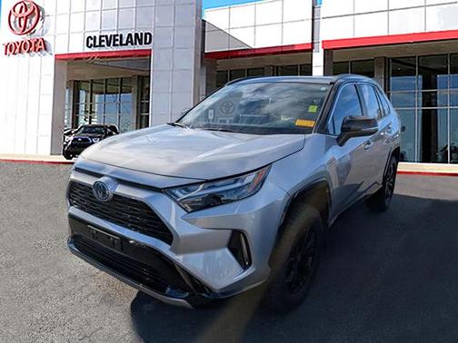 2024 Toyota RAV4 Hybrid SE