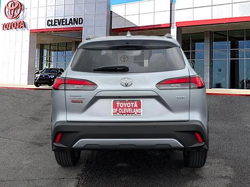 2024 Toyota Corolla Cross XLE