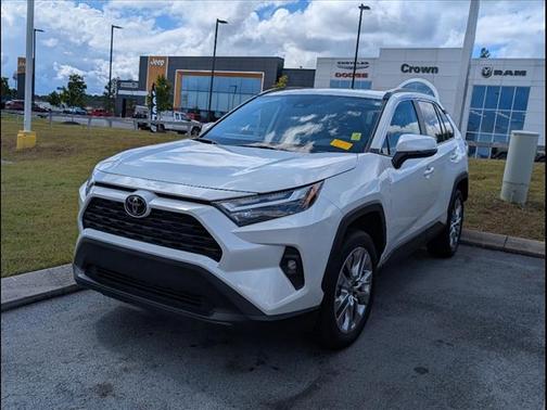 2024 Toyota RAV4 XLE Premium