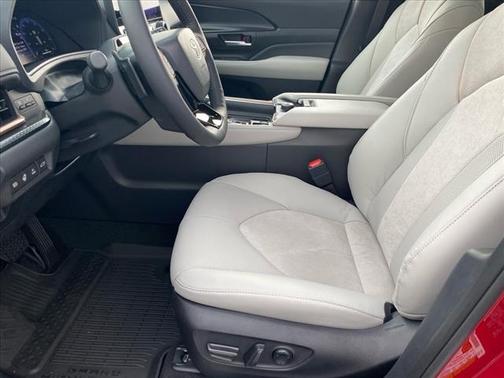 2025 Toyota Grand Highlander Hybrid Limited MAX