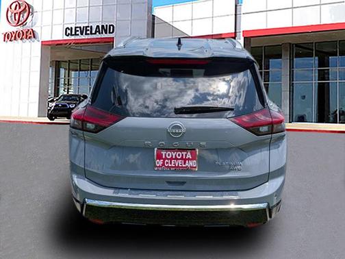 2024 Nissan Rogue Platinum