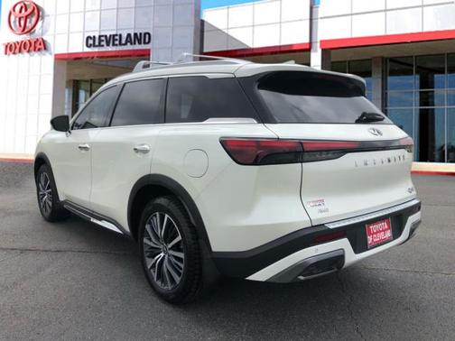2023 INFINITI QX60 SENSORY