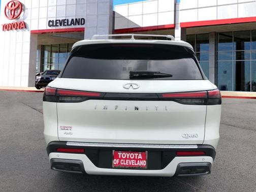 2023 INFINITI QX60 SENSORY