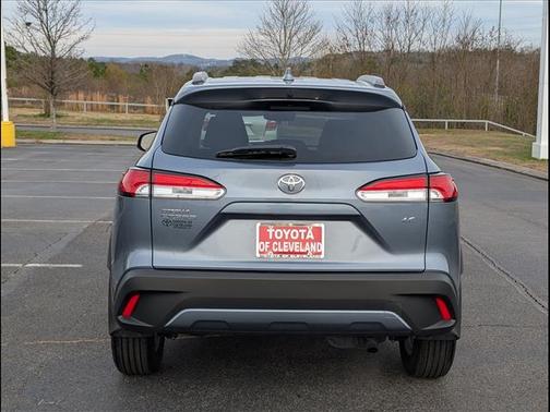 2024 Toyota Corolla Cross LE