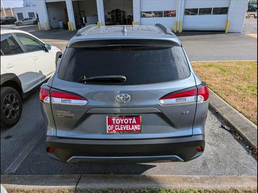 2024 Toyota Corolla Cross LE