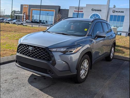 2024 Toyota Corolla Cross LE