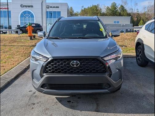 2024 Toyota Corolla Cross LE