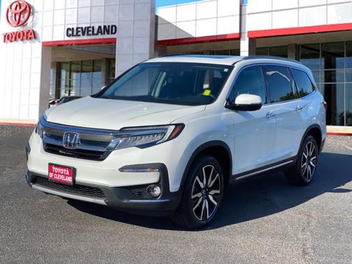 2022 Honda Pilot Touring 8-Passenger