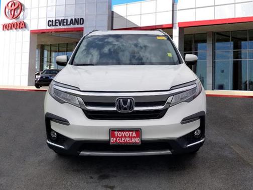 2022 Honda Pilot Touring 8-Passenger