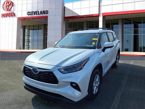 2023 Toyota Highlander Hybrid LE