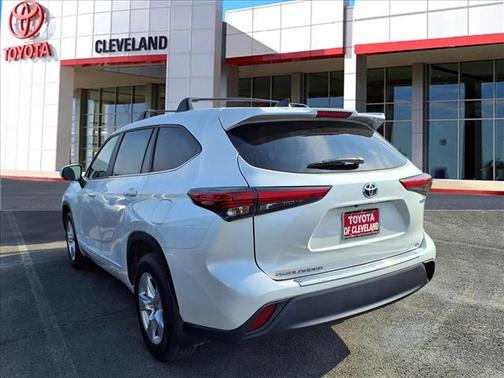 2023 Toyota Highlander Hybrid LE