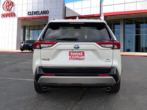 2022 Toyota RAV4 Hybrid SE