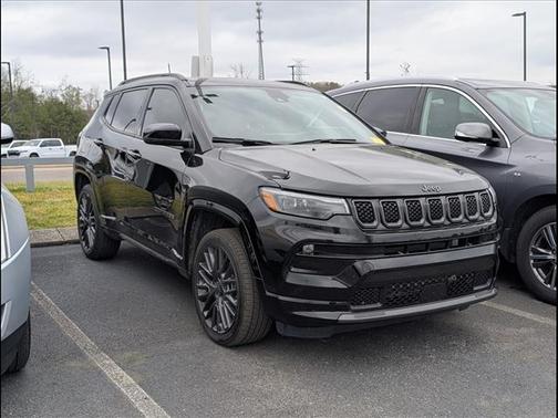 Diamond Black Crystal Pearlcoat 2023 Jeep Compass High Altitude