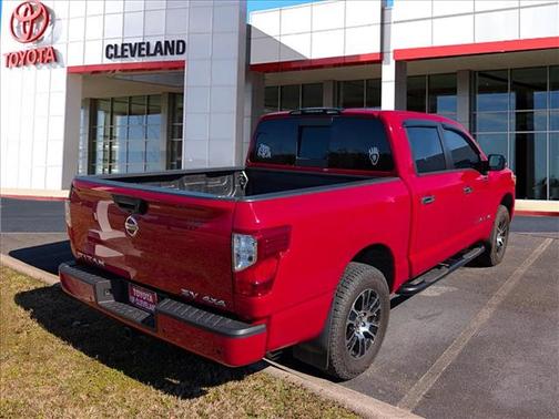2020 Nissan Titan SV
