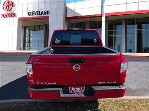2020 Nissan Titan SV