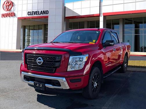 2020 Nissan Titan SV