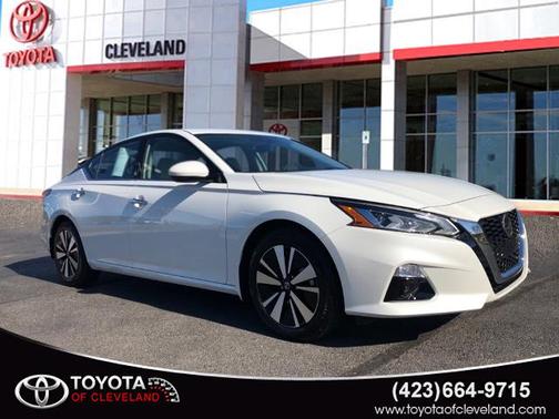 Photo 1 of 20 of 2022 Nissan Altima 2.5 SL