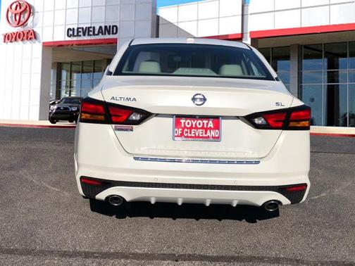 Photo 5 of 20 of 2022 Nissan Altima 2.5 SL