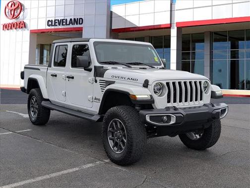Bright White Clearcoat 2020 Jeep Gladiator Overland