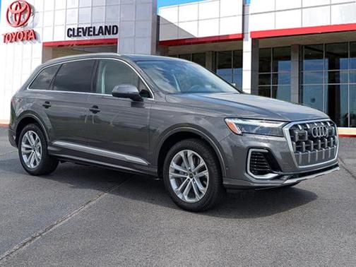 2025 Audi Q7 55 Premium Plus