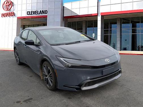 2024 Toyota Prius XLE