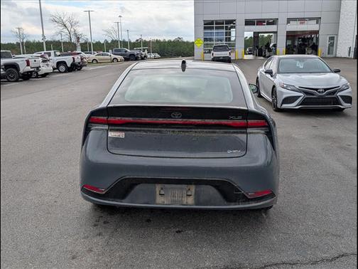 2024 Toyota Prius XLE