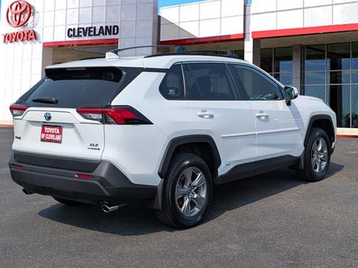 2023 Toyota RAV4 Hybrid XLE