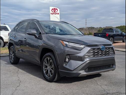 2022 Toyota RAV4 Hybrid SE