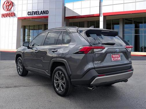 2022 Toyota RAV4 Hybrid SE