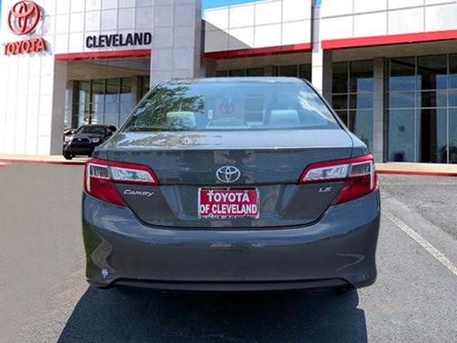 2014 Toyota Camry LE