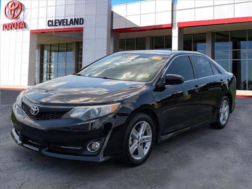 Attitude Black 2014 Toyota Camry SE