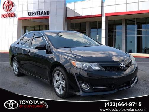 Attitude Black 2014 Toyota Camry SE