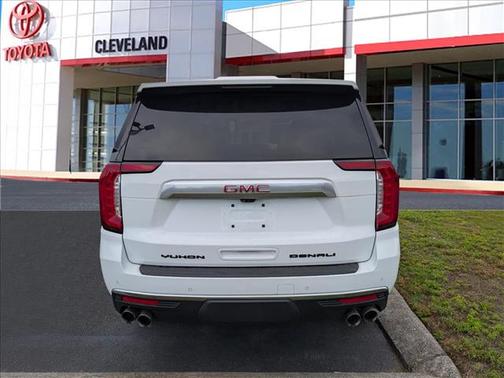Summit White 2023 GMC Yukon Denali