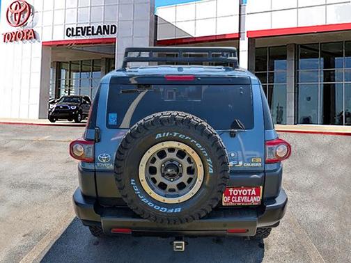 2014 Toyota FJ Cruiser Base