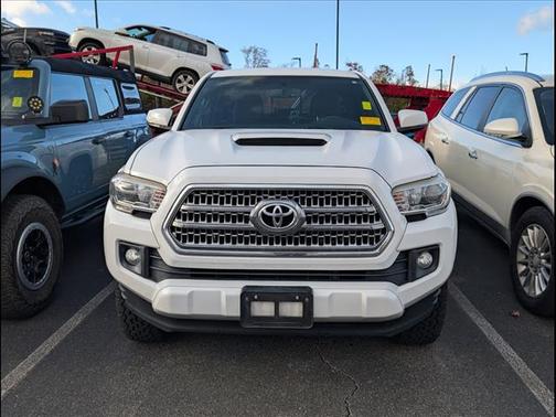 2017 Toyota Tacoma TRD Sport