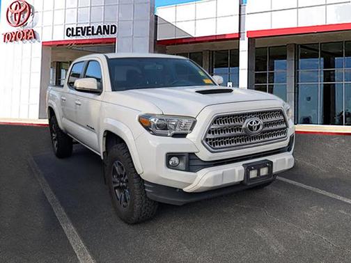 2017 Toyota Tacoma TRD Sport