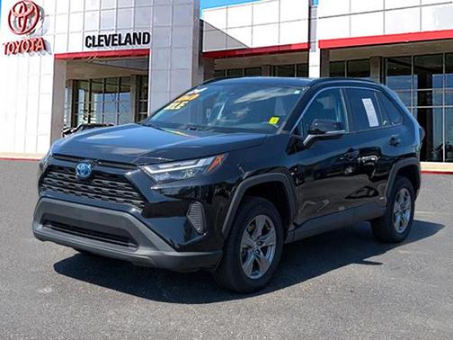 2024 Toyota RAV4 Hybrid XLE