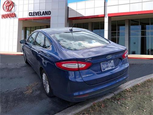 2016 Ford Fusion Hybrid SE