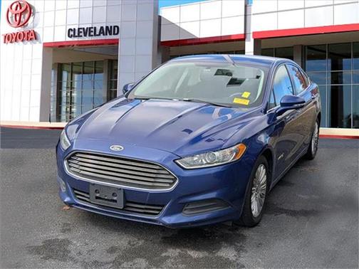 2016 Ford Fusion Hybrid SE