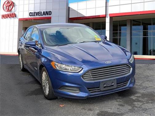 2016 Ford Fusion Hybrid SE