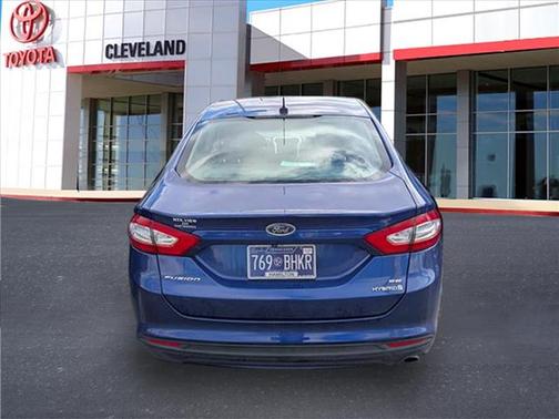 2016 Ford Fusion Hybrid SE