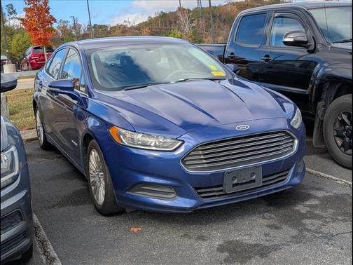 2016 Ford Fusion Hybrid SE