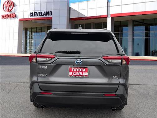 2024 Toyota RAV4 Hybrid LE