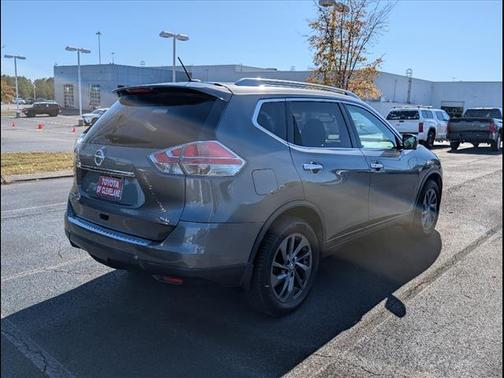 2016 Nissan Rogue SL