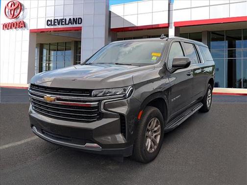 Graywood Metallic 2021 Chevrolet Suburban LT