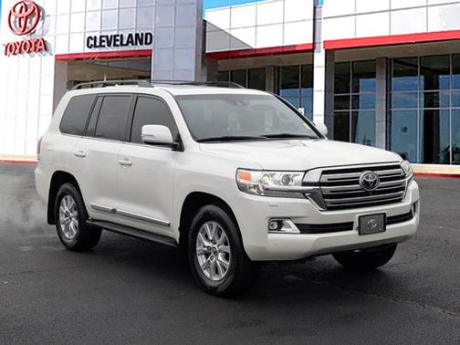 2016 Toyota Land Cruiser Base